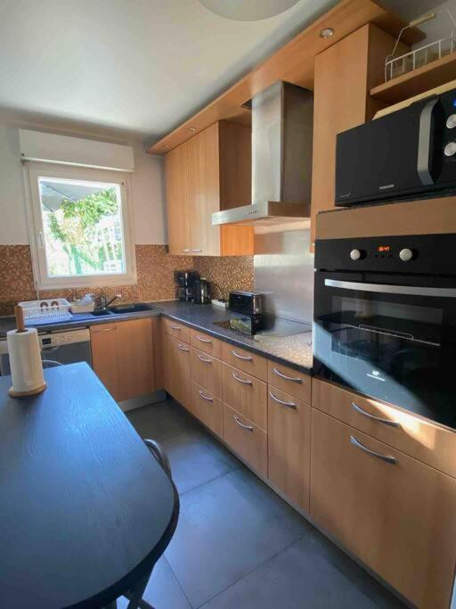 Noisy-Le-Grand Centre : Proche Disneyland Et Paris Apartment Exterior photo